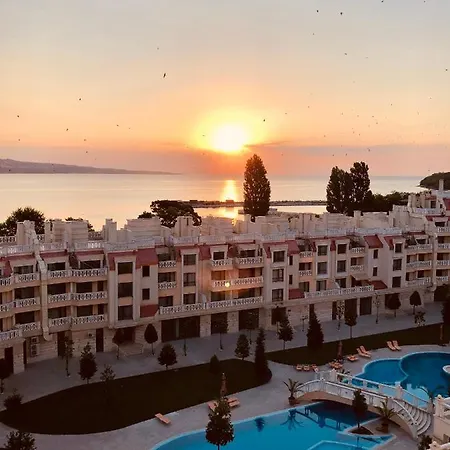 East From Paradise דירה *