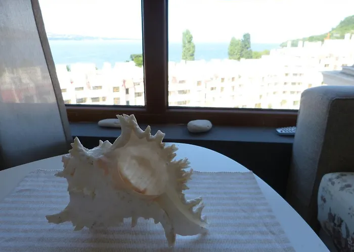 East From Paradise 아파트