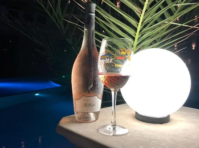 East From Paradise Apartmán